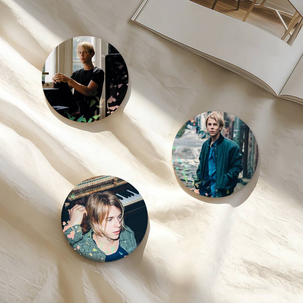 เข็มกลัดเลเซอร์ลาย T-Tom Odell - Japan Lifestyle บทวิจารณ์และราคา